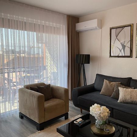 Apartment Prizreni-Free Private Parking Екстериор снимка