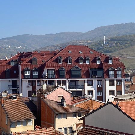 Apartment Prizreni-Free Private Parking Екстериор снимка