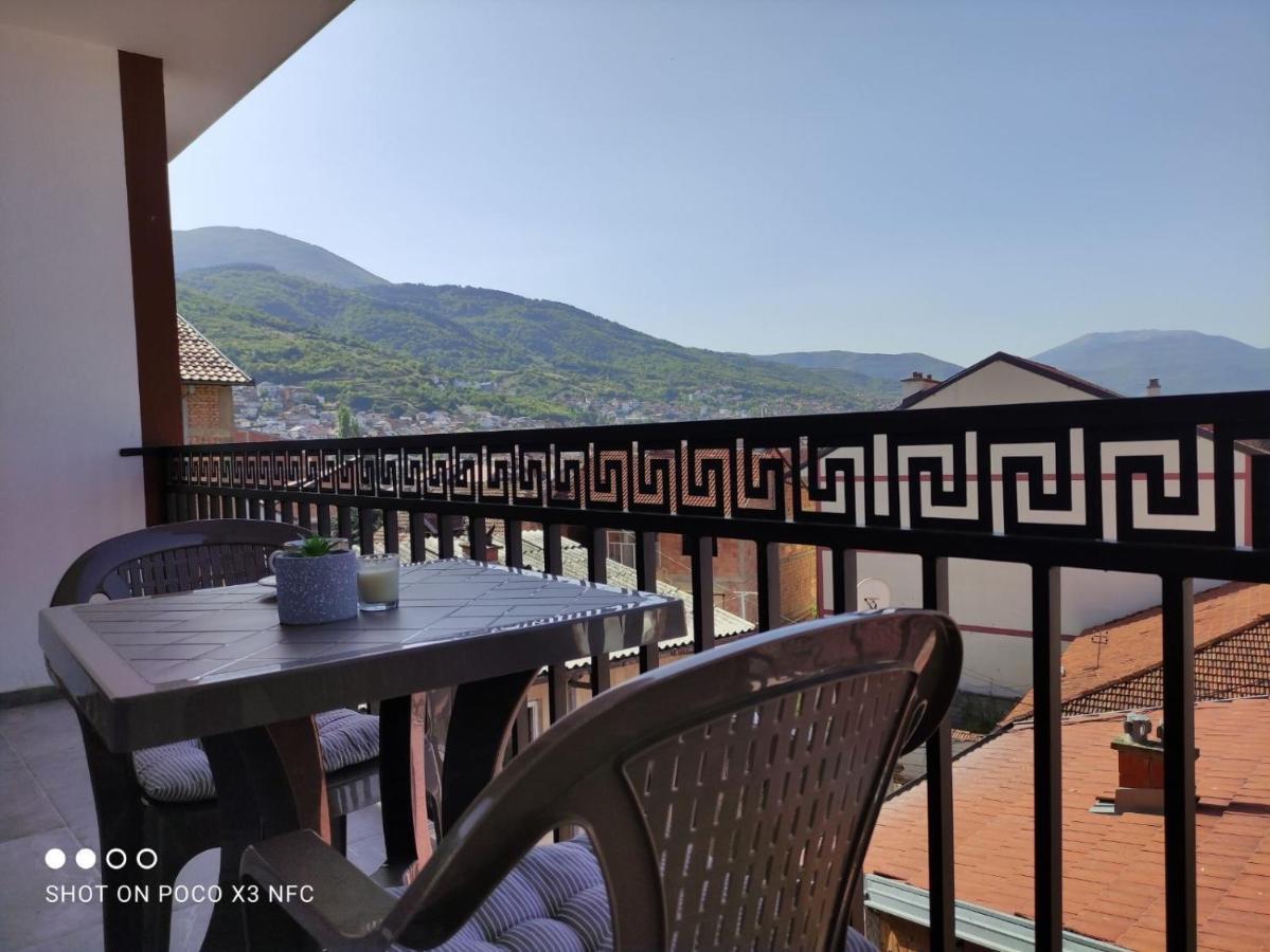 Apartment Prizreni-Free Private Parking Екстериор снимка