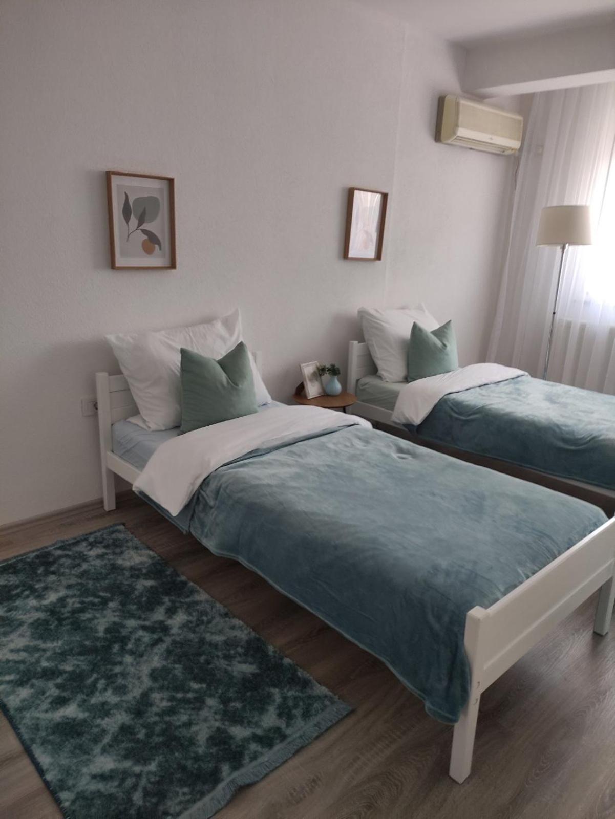 Apartment Prizreni-Free Private Parking Екстериор снимка