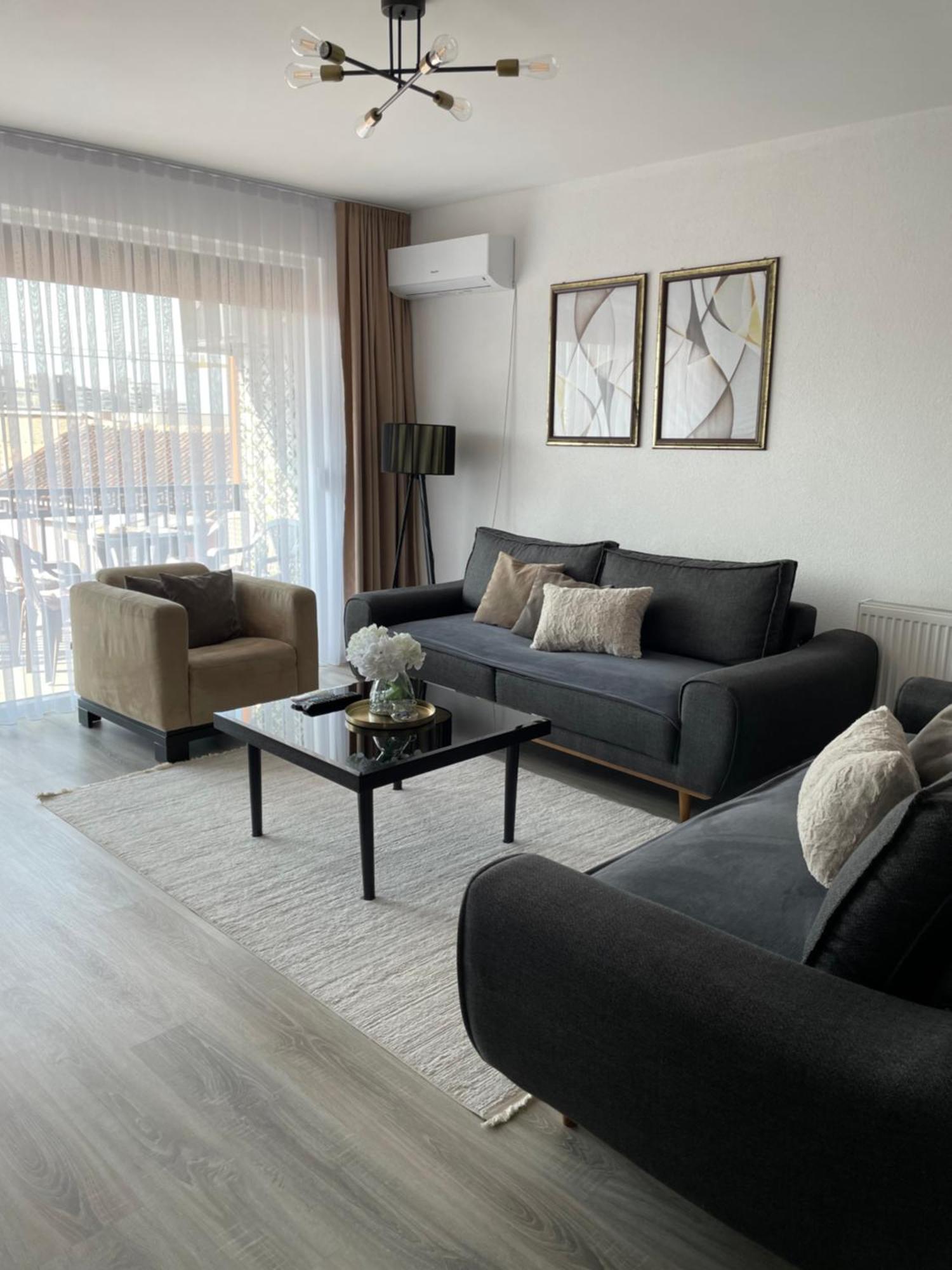 Apartment Prizreni-Free Private Parking Екстериор снимка