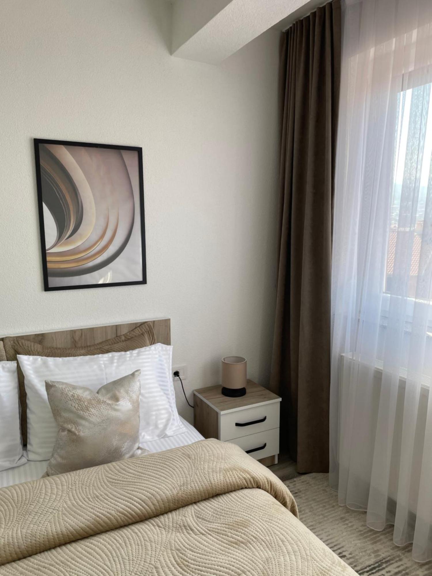 Apartment Prizreni-Free Private Parking Екстериор снимка
