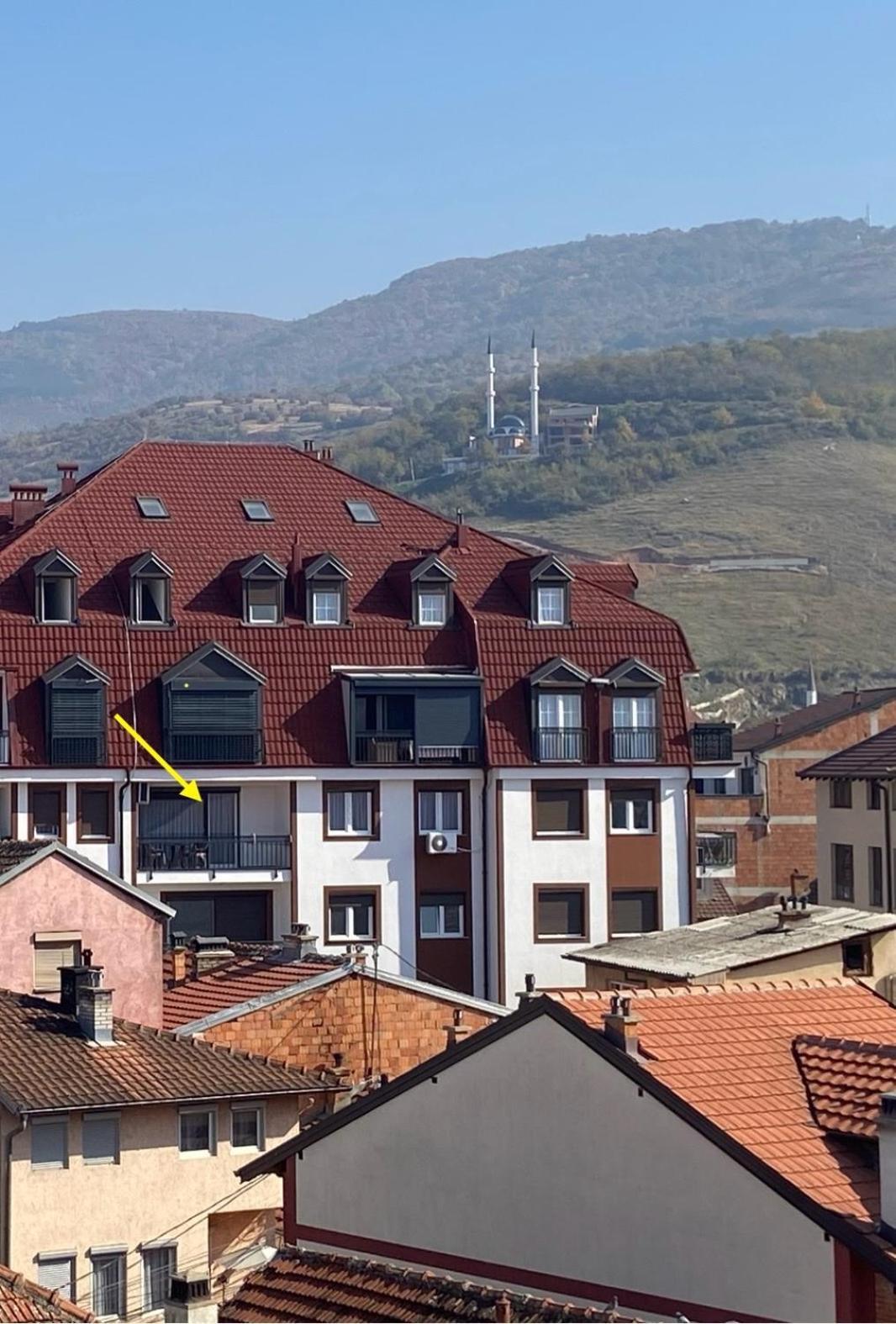 Apartment Prizreni-Free Private Parking Екстериор снимка