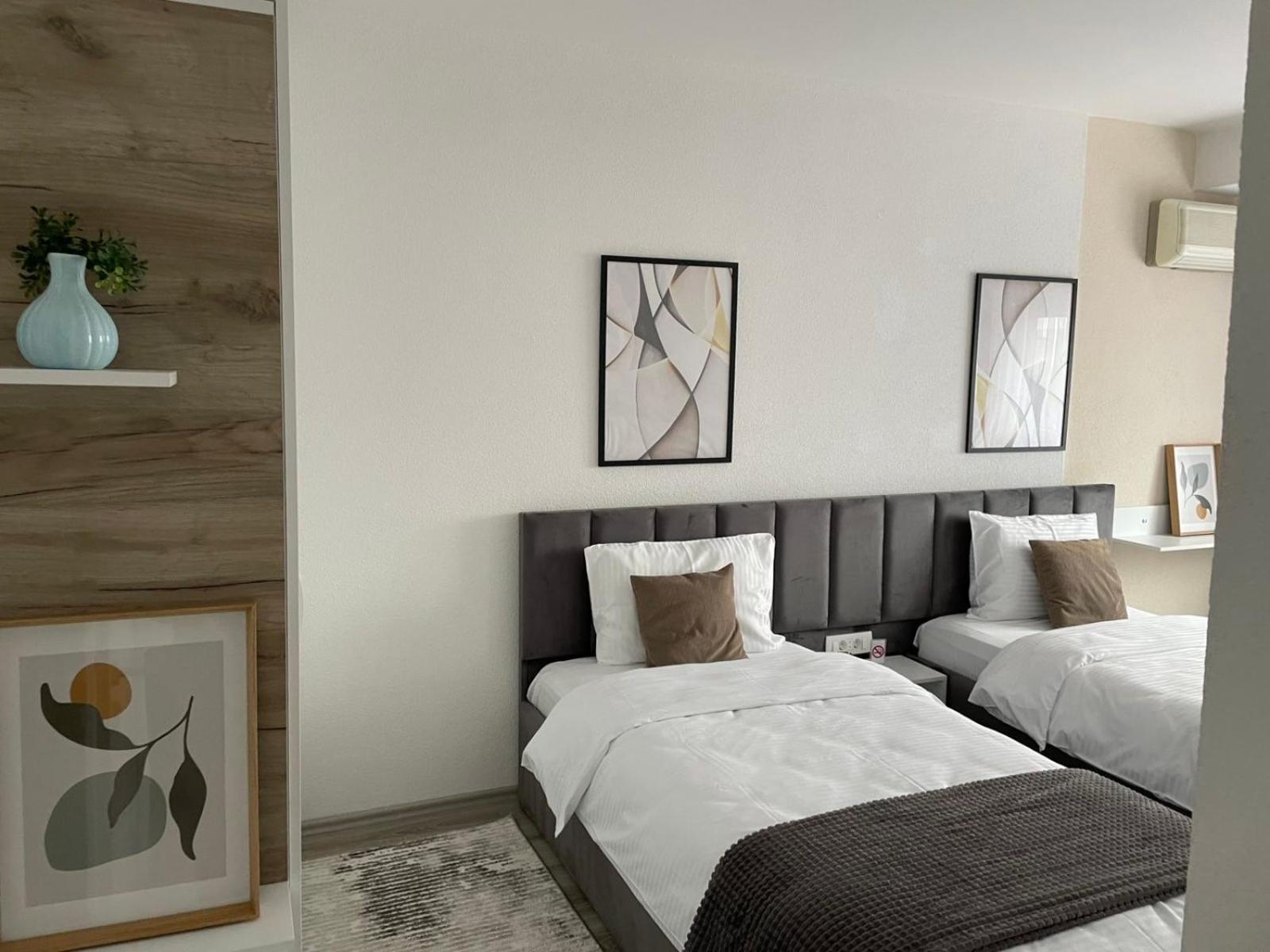 Apartment Prizreni-Free Private Parking Екстериор снимка