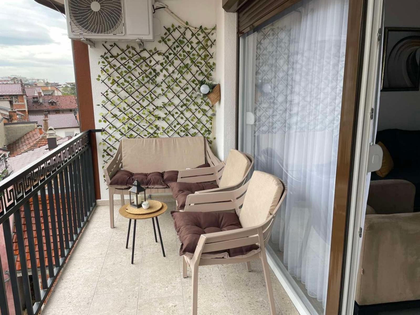Apartment Prizreni-Free Private Parking Екстериор снимка