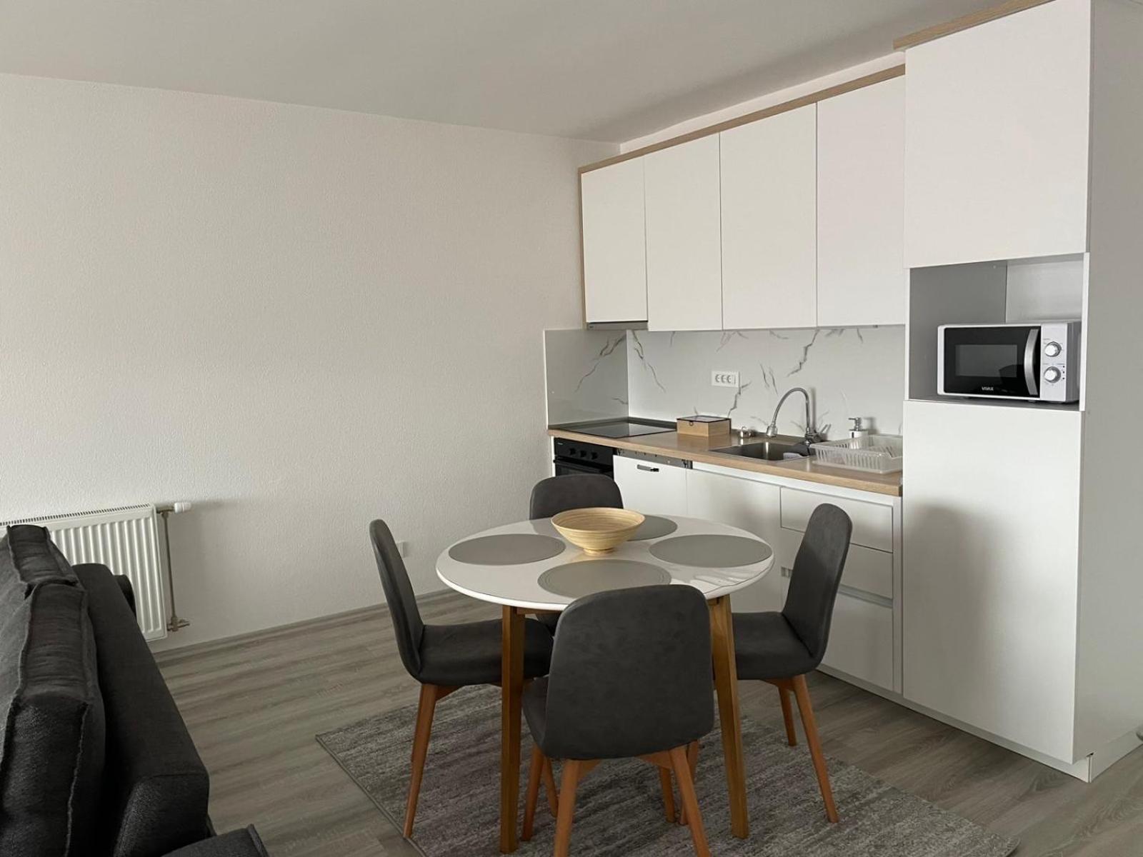 Apartment Prizreni-Free Private Parking Екстериор снимка