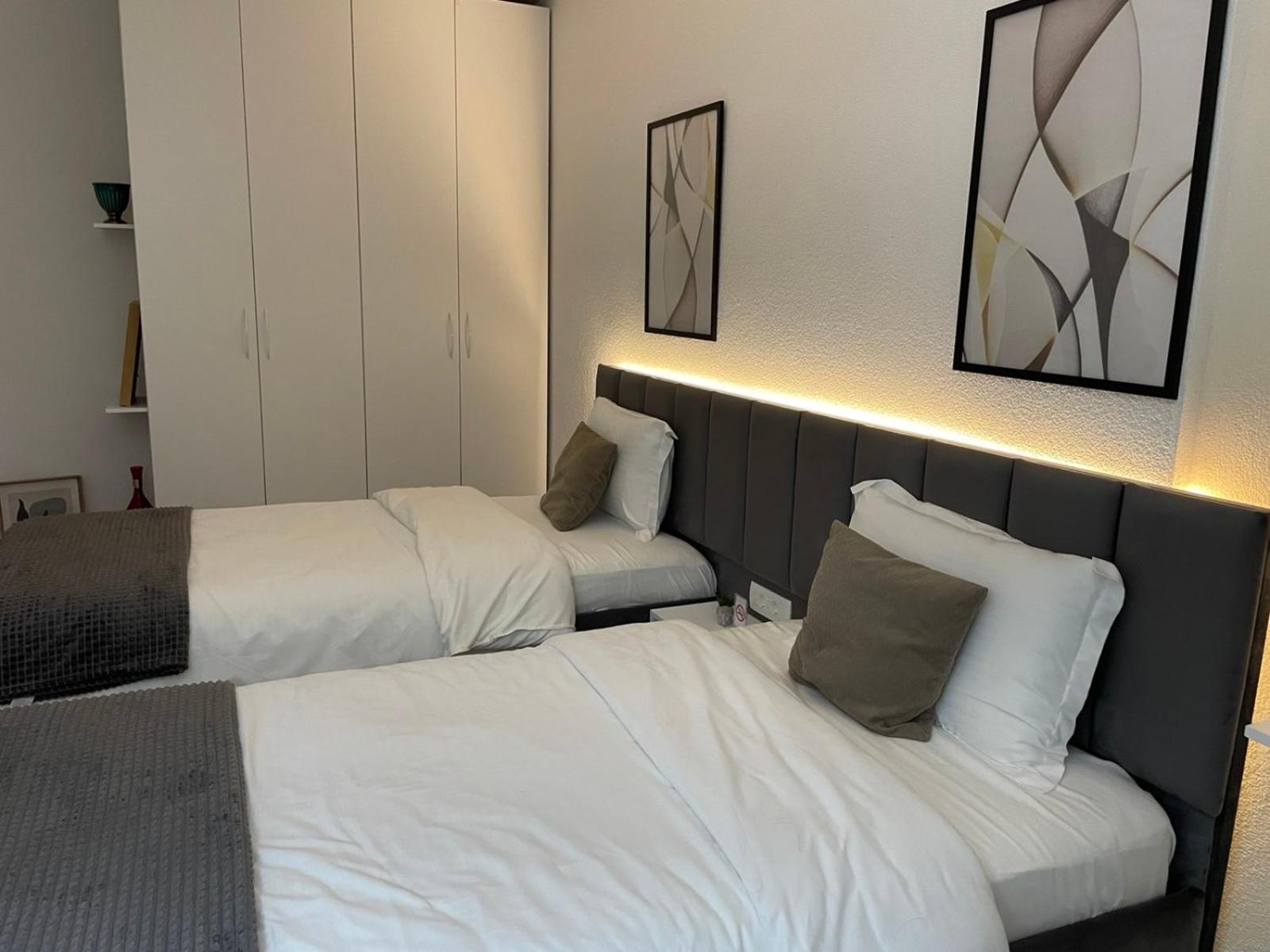 Apartment Prizreni-Free Private Parking Екстериор снимка