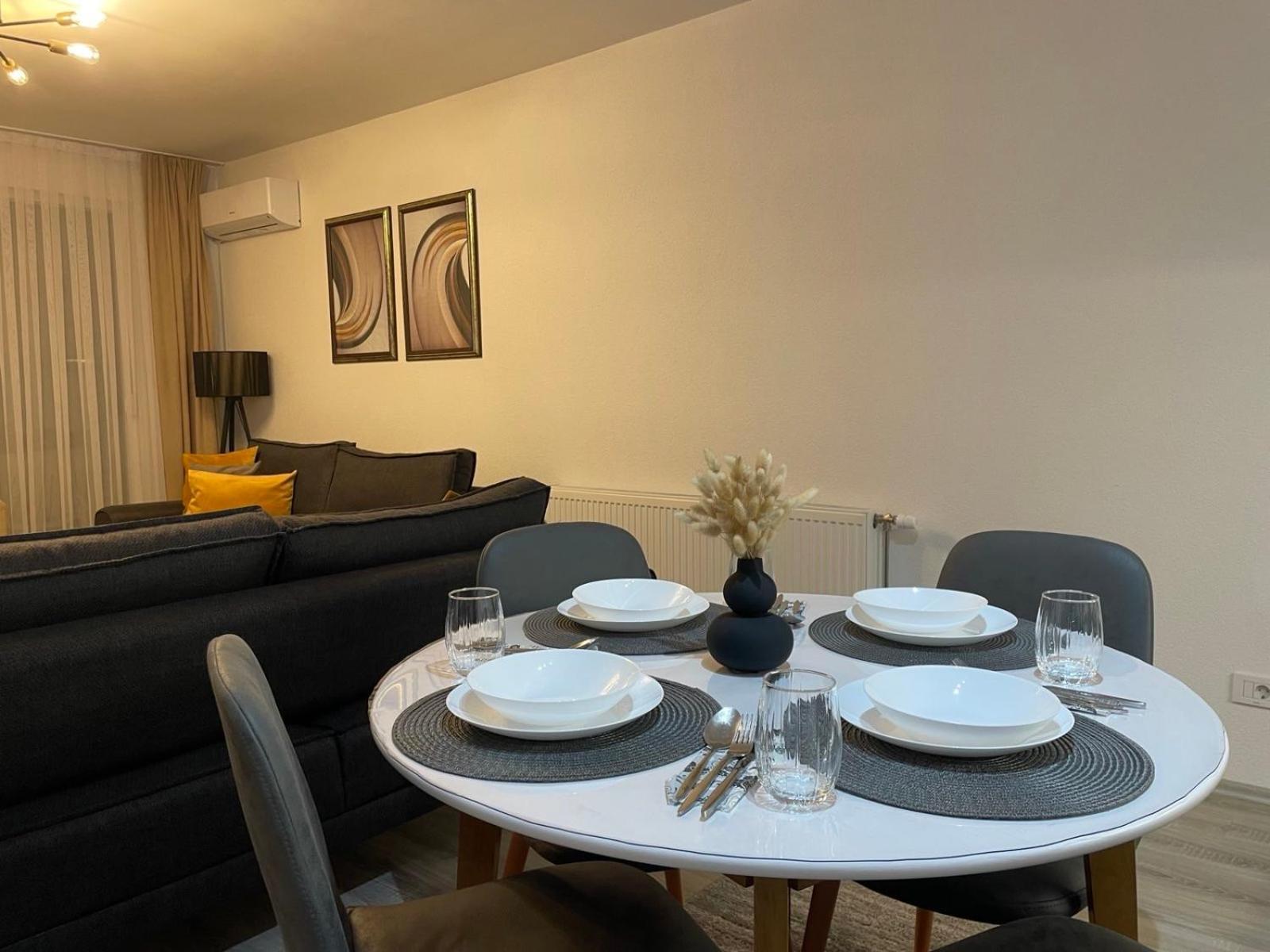 Apartment Prizreni-Free Private Parking Екстериор снимка
